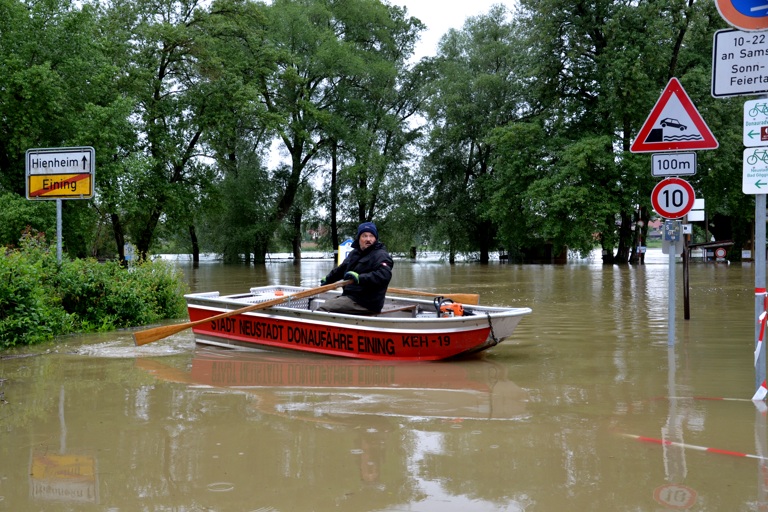 Hier gehts normalerweise zum Biergarten an der Fähre Eining.
