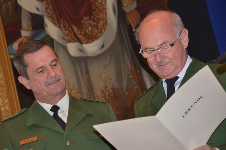 Robert Brenner (links) und Polizeipräsident Walter Kimmelzwinger. Fotos: Zell, Beck