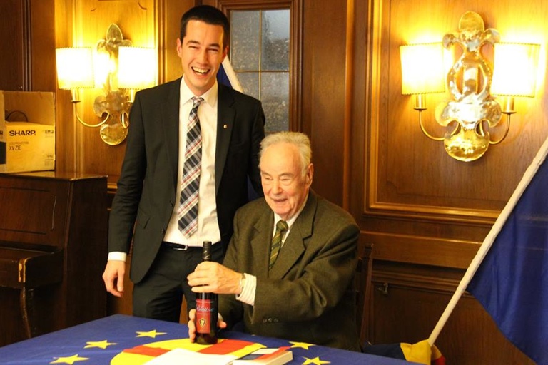 Der wiedergewählte Landesvorsitzende Christian Hoferer (links), hier mit Prof. Siegbert Alber. Foto: Julia Hahn