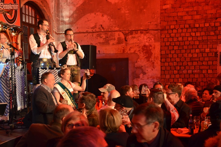 Gestern war wieder SPD-Starkbierfest im Pfaffenhofener Müllerbräu-Saal. Fotos: Alfred Raths