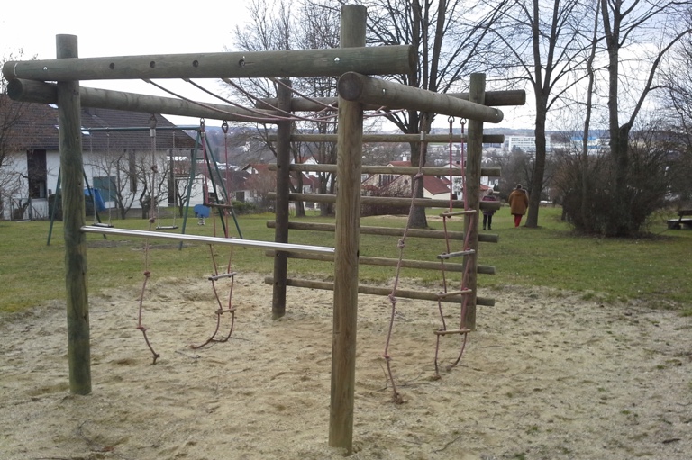 Ein Teil der Spiel- und Grünfläche in Förnbach wird zum Baugrund – jetzt aber wirklich.