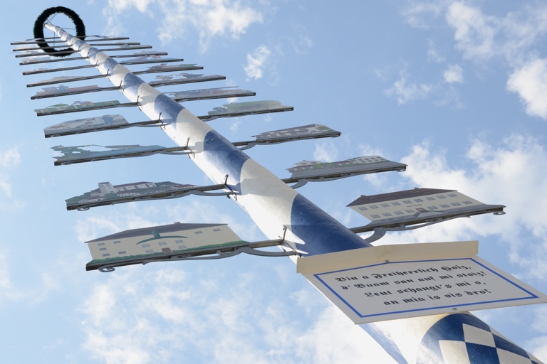 Der ausgezeichnete Maibaum von Jetzendorf. Foto: Zell