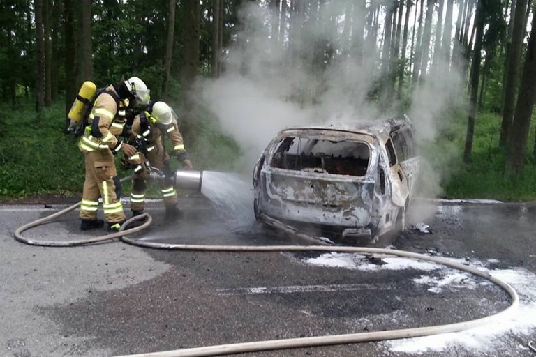 Fotos: Feuerwehr Mintraching/Facebook