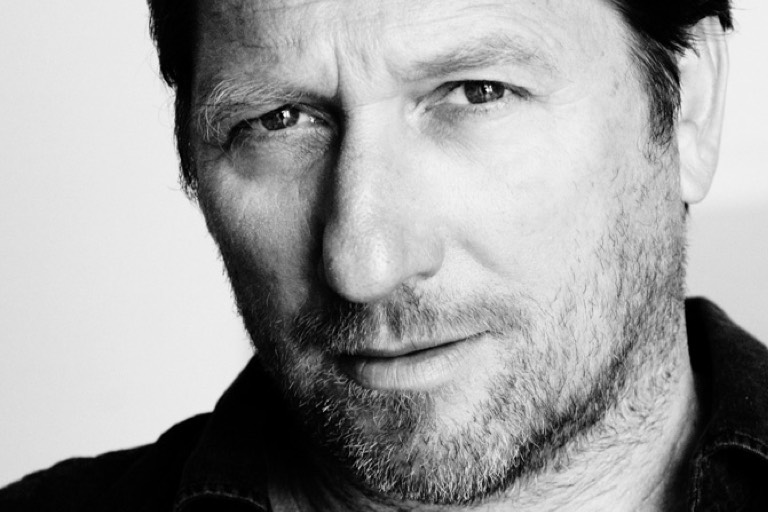 Der bekannte Schauspieler, Musiker und Liedermacher Michael Fitz beschert der Intakt-Musikbühne am 3. Februar mit seinem Solo-Programm einen Höhepunkt der laufenden Wintersaison. Foto: Janine Guldinger