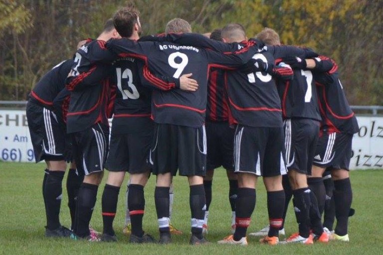 Uttenhofener Einheit: Der BCU ist ein heißer Kandidat für die Meisterschaft in der Fußball-A-Klasse 5. Foto: BC Uttenhofen/Stefan Wirz