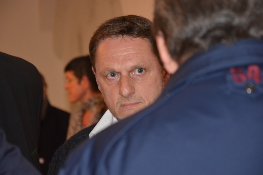 Norbert Ettenhuber (Grüne) holte knapp 12,8 Prozent der Stimmen. Das Bild zeigt ihn am heutigen Wahlabend im Pfaffenhofener Rentamt. Foto: Zell