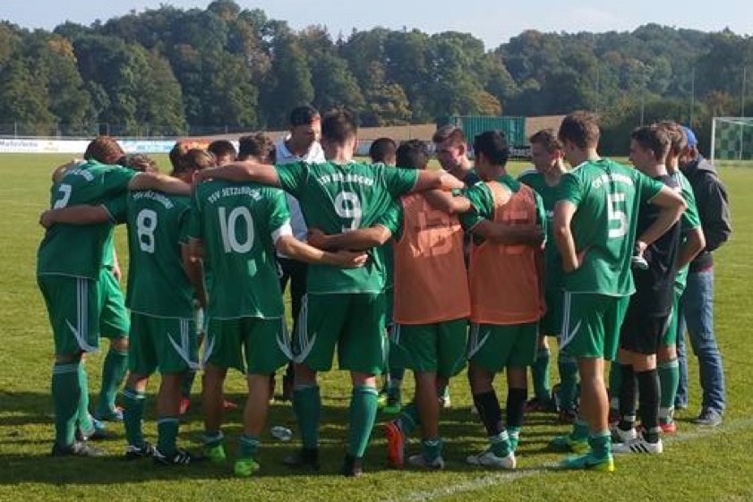 Zusammenhalten: Der TSV Jetzendorf II hofft als Absteiger aus der Kreisklasse auf einen Platz im Mittelfeld. Foto: TSV Jetzendorf