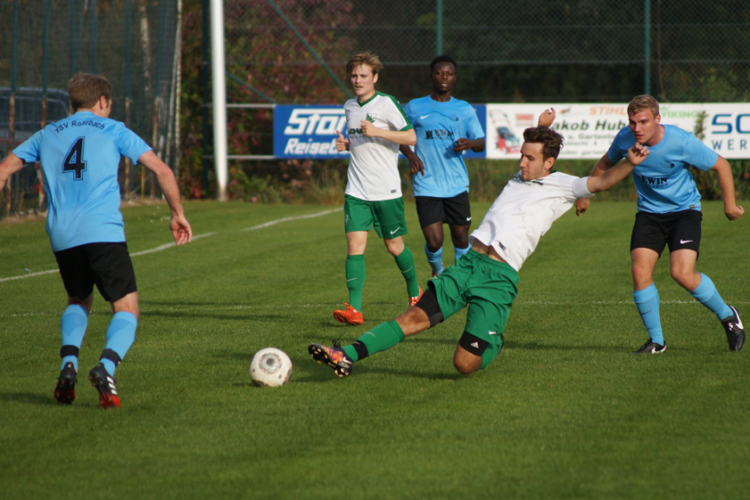 Voller Einsatz: Jetzendorfs Kapitän Alexander Sasse ging hier im Duell beim TSV Rohrbach II mit gutem Beispiel voran. Heute kamen die Grün-Weißen zu einem 5:0-Erfolg beim TSV Hohenwart II. Foto: Alexander Kaindl
