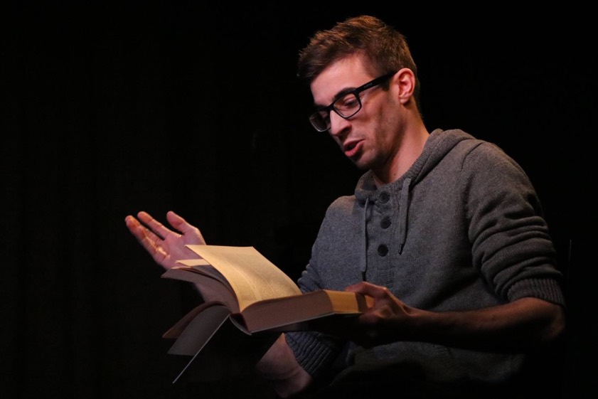 Poetry-Slammer, Herausgeber und Geschichtenerzähler Pascal Simon. Foto: Glashaus Design