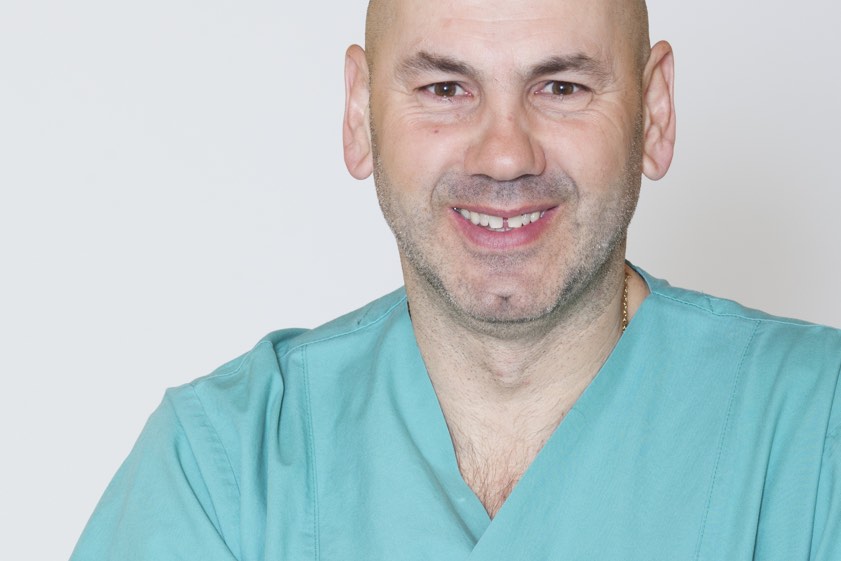 Der langjährige Leitende Oberarzt der Chirurgie am Krankenhaus Mainburg und Pfaffenhofen, Dr. Ivan Malinak.