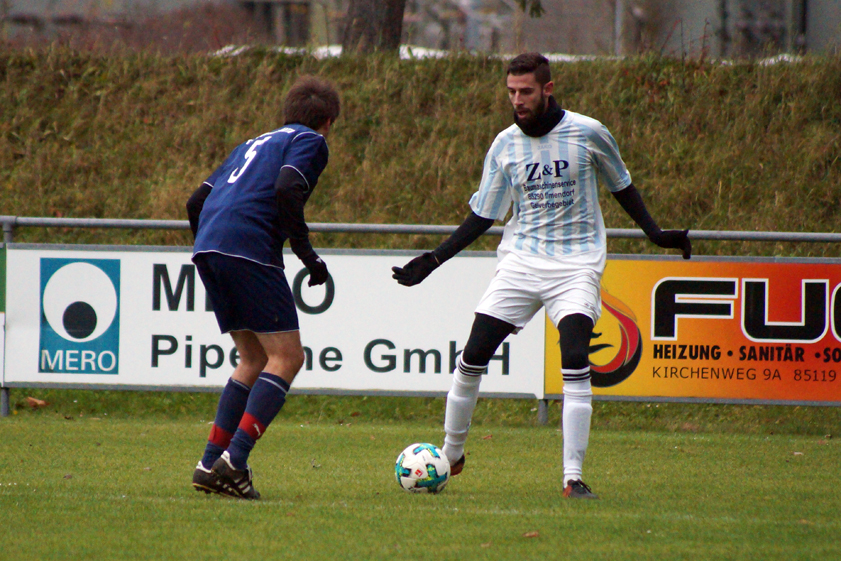 Bereit für den Auftakt: Philipp Lederer (rechts) und der SV Irsching-Knodorf kämpfen gegen den TSV Ingolstadt-Nord um die ersten Punkte des Jahres. Maximilian Wamser und sein TSV Unsernherrn erwarten den TV Münchsmünster. Foto: Alexander Kaindl
