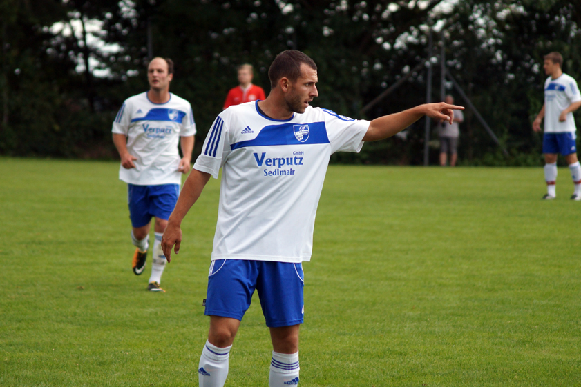 Gibt das Ziel vor: Reichertshausens Spielertrainer Matthias Koston hofft auf die nächsten Punkte im Rennen um den Aufstieg. Foto: Alexander Kaindl