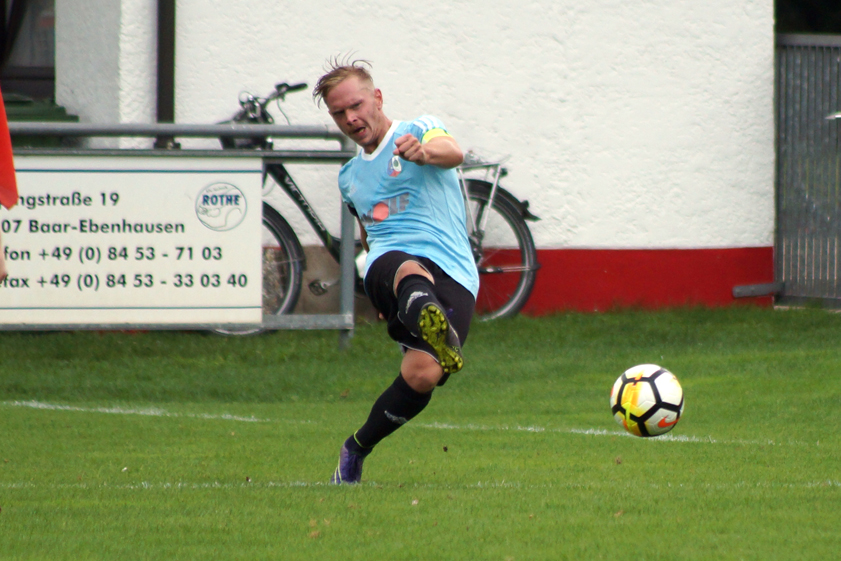 Niederlauterbachs Torgarantie: Christopher Häckl durfte in dieser Saison schon 16 Mal für den Aufsteiger jubeln. Foto: Alexander Kaindl