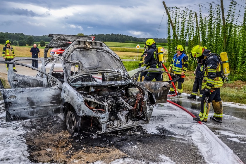Fotos: Feuerwehr Neustadt/Donau
