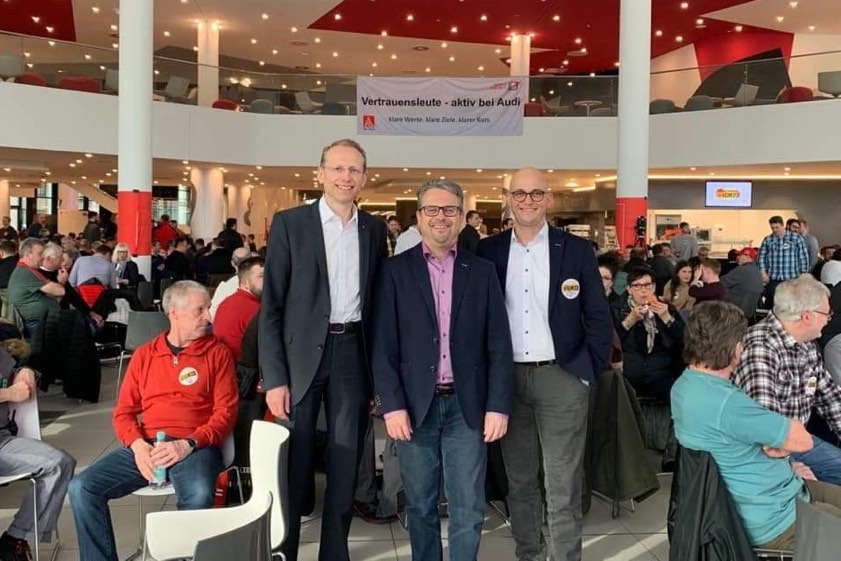 Der Erste Bevollmächtigte der IG-Metall-Ingolstadt, Bernhard Stiedl (von links) und der Betriebsrats-Vorsitzende von Audi, Peter Mosch, sowie der Vorsitzende der IG-Metall bei Audi, Jörg Schlagbauer, forderten vom Unternehmen einen klaren Kurs für die kommenden Jahre.