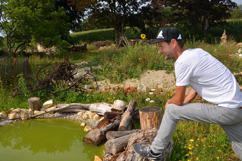 David Seifert hat sich einen ganz besonderen Garten geschaffen. Fotos: Alfred Raths