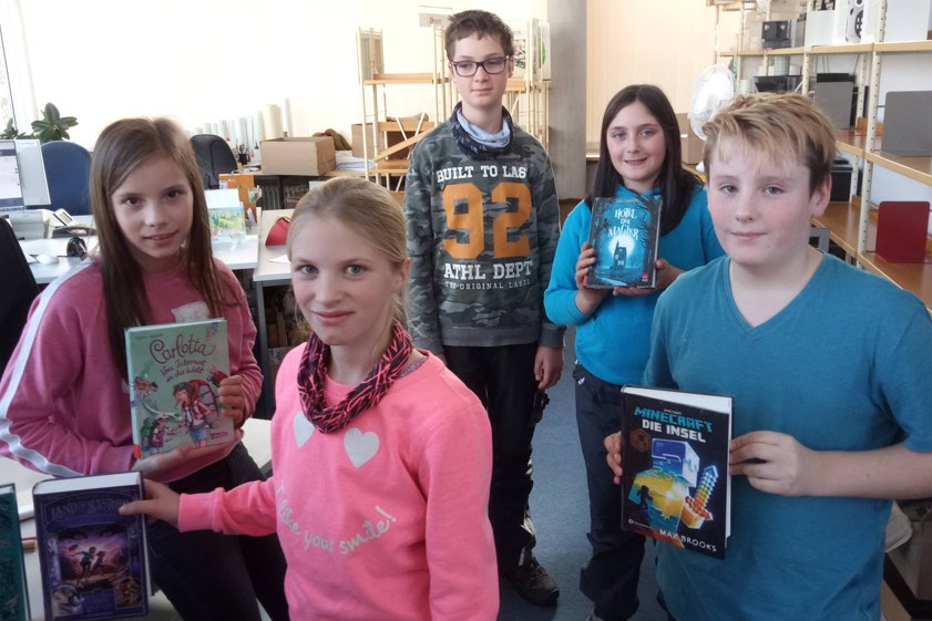 "Vom Bücherwunsch zum ausleihfertigen Medium" in der Pfaffenhofener Kreisbücherei.