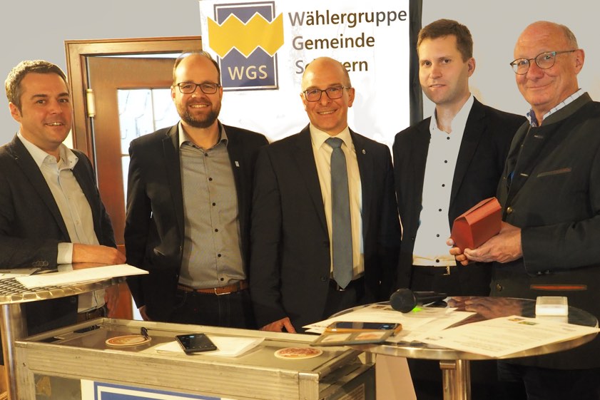Beim WGS-Dialog: Pfaffenhofens Bürgermeister Thomas Herker (von links), Andreas Herschmann (Vorsitzender der Bürgerenergie-Genossenschaft, Aufsichtsrats-Mitglied der Pfaffenhofener Wohnungsbau-Genossenschaft, SPD-Landrats-Kandidat), Wolfgang Inderwies (WGS-Bürgermeister-Kandidat), Thomas Neudert (Kreischef und Landrats-Kandidat der FDP, Moderator Franz Maget.