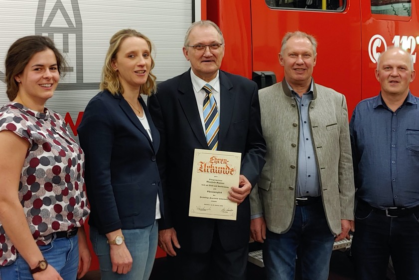 Sonja Wiesender (von links), Anna Amesreiter, Bürgermeister Manfred Russer, Franz Amesreiter, Martin Lang.