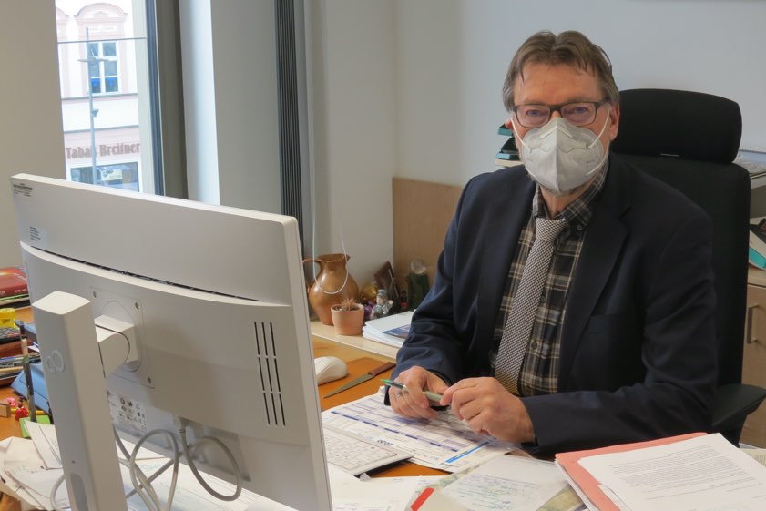 Landrat Martin Wolf macht's vor.