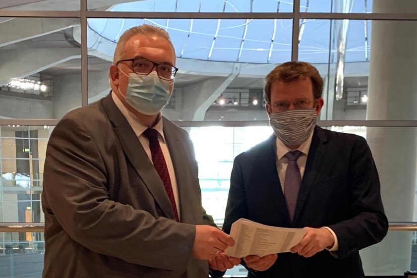 Die beiden Bundestags-Abgeordneten und Parteifreunde Erich Irlstorfer (links) und Reinhard Brandl.