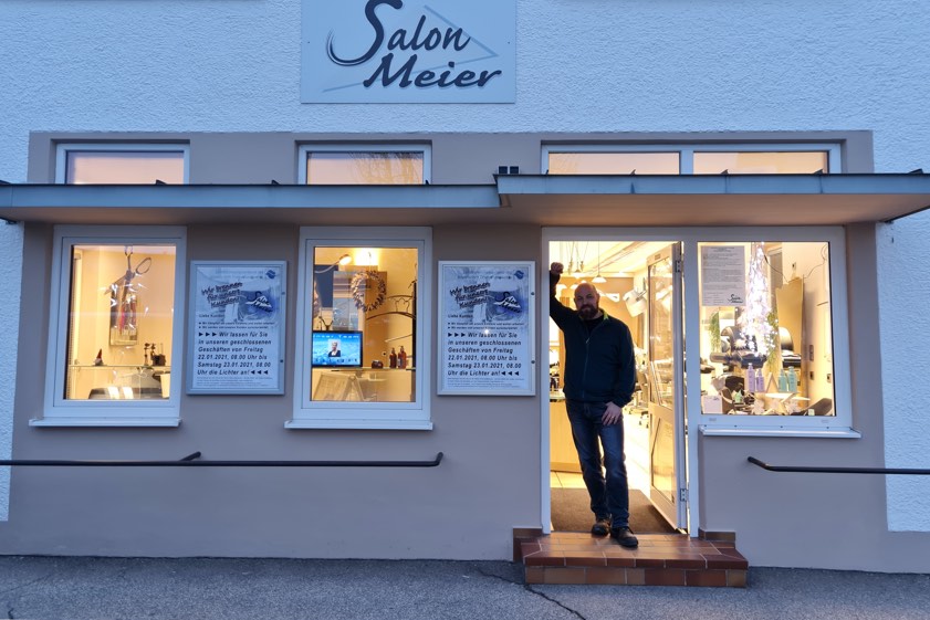 Harald Meier, Inhaber vom "Salon Meier" in Reichertshofen und Obermeister der Friseur-Innung Ingolstadt-Pfaffenhofen. Fotos: privat