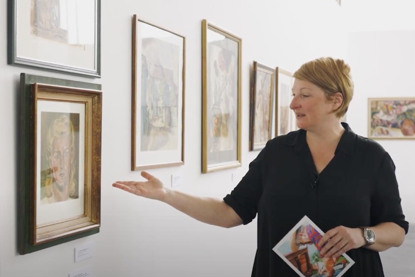 Screenshot aus dem Video-Rundgang durch die Ausstellung.
