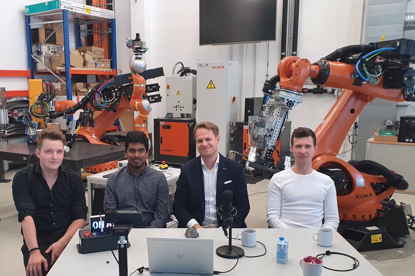 Das Team "RoboTHIx": Rupert Bauernfeind (von links), Thanaancheyan Thavapalan, Professor Christian Pfitzner und Hermann Hampel. Foto: THI