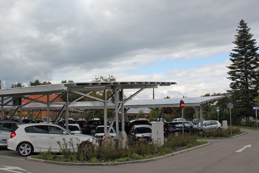 Der P&R-Parkplatz beim Stockerhof an der B13. Foto: Stadtverwaltung