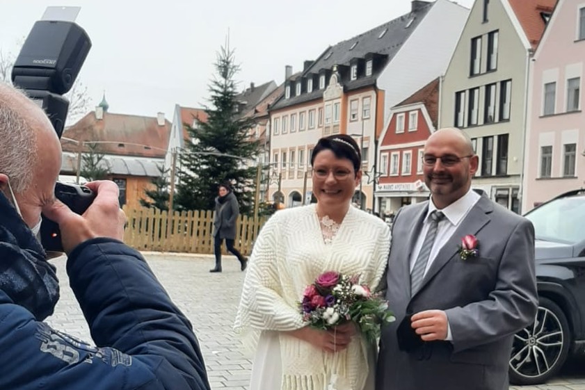 Michael Nitschke und Carina Seibert aus Hettenshausen haben am 27. November geheiratet. Foto: privat