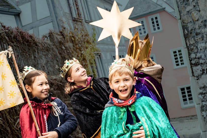Das offizielle Plakat-Motiv zur bevorstehenden Sternsinger-Aktion. Foto: Martin Steffen / Kindermissionswerk
