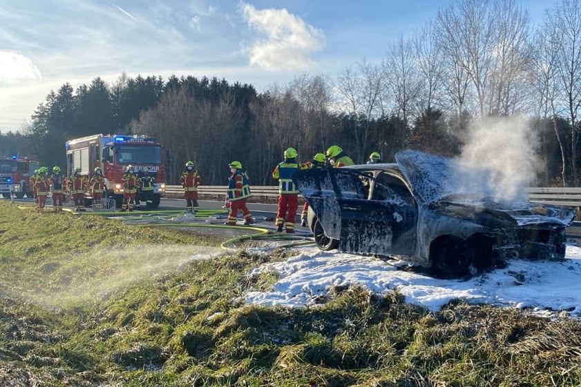 Fotos: Feuerwehr Mainburg