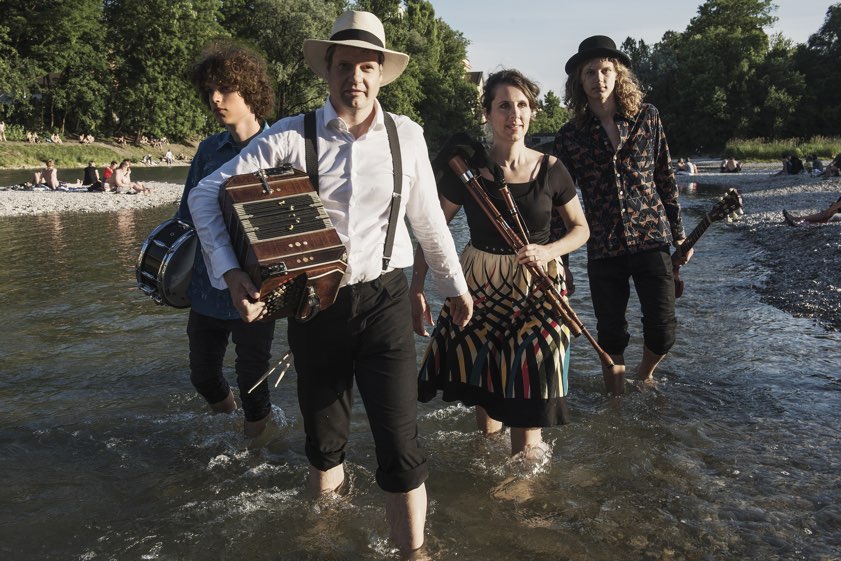 Die Gruppe "Spui'moNovas". Foto: Spui'moNovas