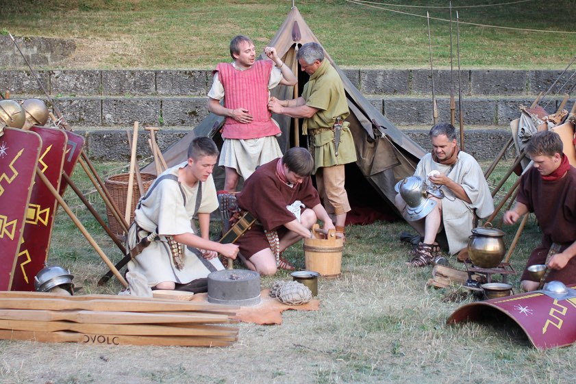Lagerleben der Legio VIII Augusta. Quelle: www.legio8.de / Marcus Zimmermann & Michael Böttler