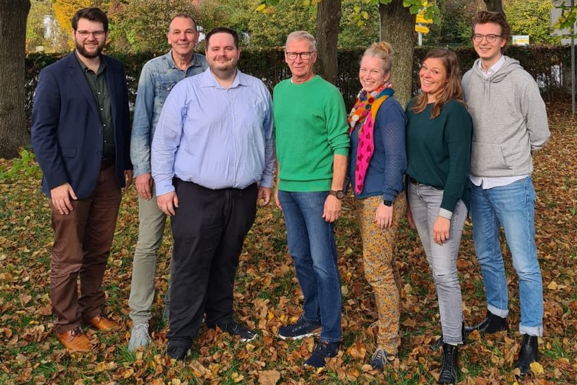 Von links: MdL Johannes Becher, Richard Zeitler, Sebastian Seitz, Roland Dörfler, Konny Haslbeck, Bettina Markl, MdB Leon Eckert. Foto: oh