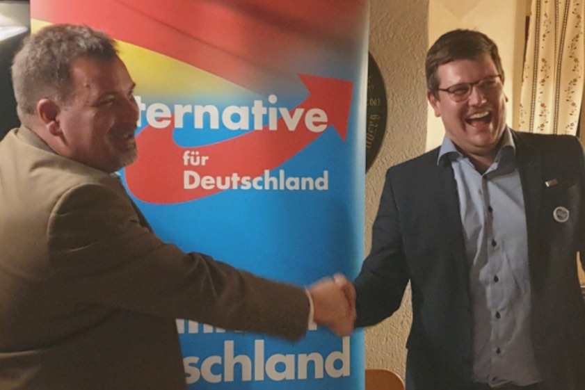 Rainer Forster (links), der Ebersberger Landtags-Kandidat der AfD, und Bezirkstags-Kandidat Josef Robin. Foto: oh