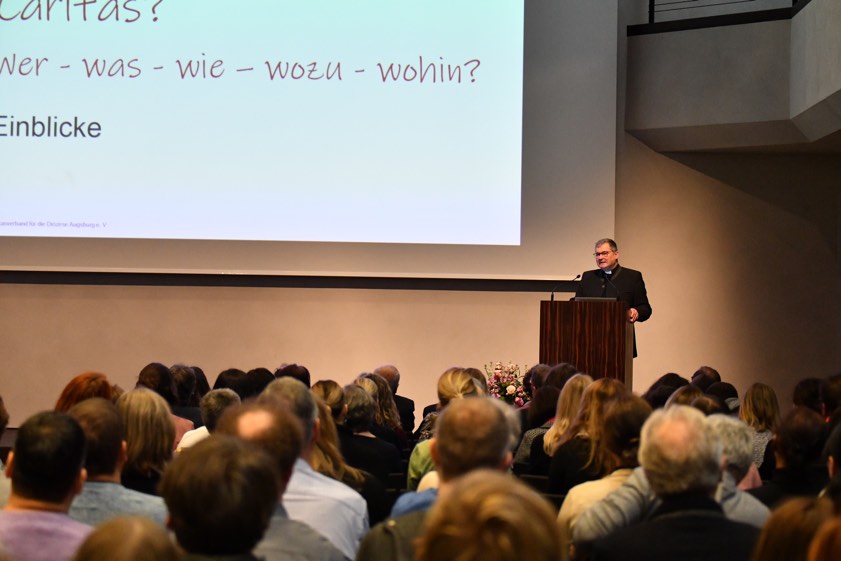 Diözesan-Caritas-Direktor Andreas Magg stellte die Leistungen der Caritas-Mitarbeitenden in den Vordergrund. Foto: Julian Schmidt, pba