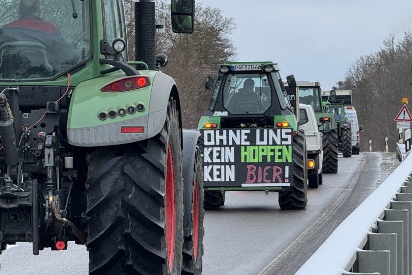 Bilder von der gestrigen Protest-Aktion im Raum Schrobenhausen. Foto: vifogra