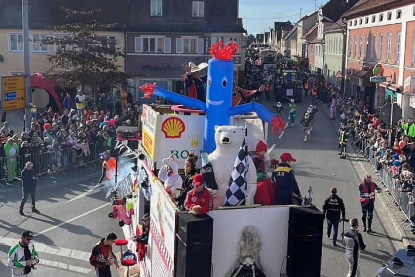 Archivfoto oben und Karte unten: Faschings-Gesellschaft Geisenfeld