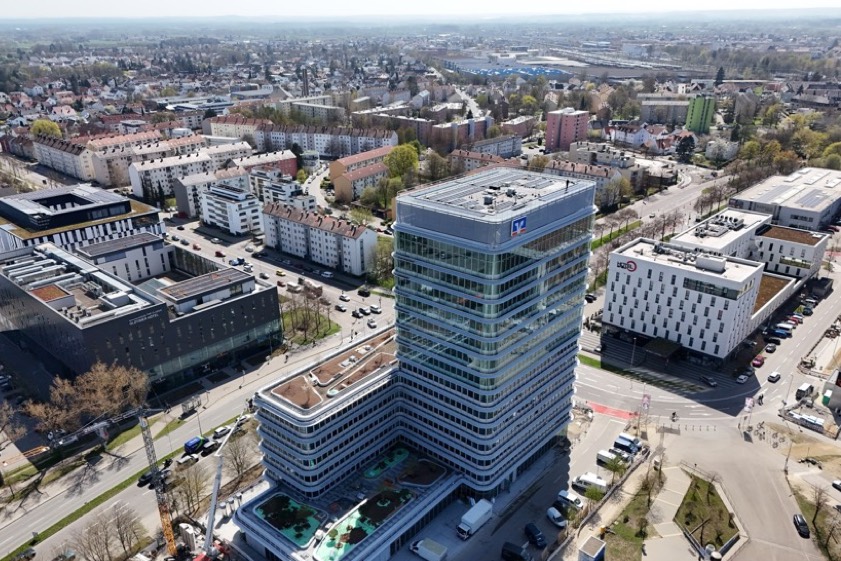 Fotos: Volksbank-Raiffeisenbank Bayern-Mitte