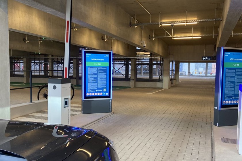 Nach der erfolgreichen Einführung in dem Anfang dieses Jahres eröffneten Parkhaus "Arena" (Foto) habe der Verwaltungsrat "aufgrund der positiven Erfahrungen" beschlossen, das innovative Konzept in allen Einrichtungen anzubieten, erklärt die IFG. Archivfoto / Grafik: IFG / Stadt Ingolstadt