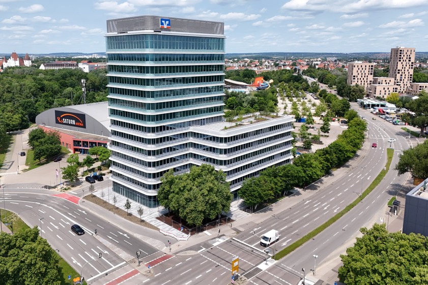 Fotos: Volksbank Raiffeisenbank Bayern Mitte eG, Alfred Raths